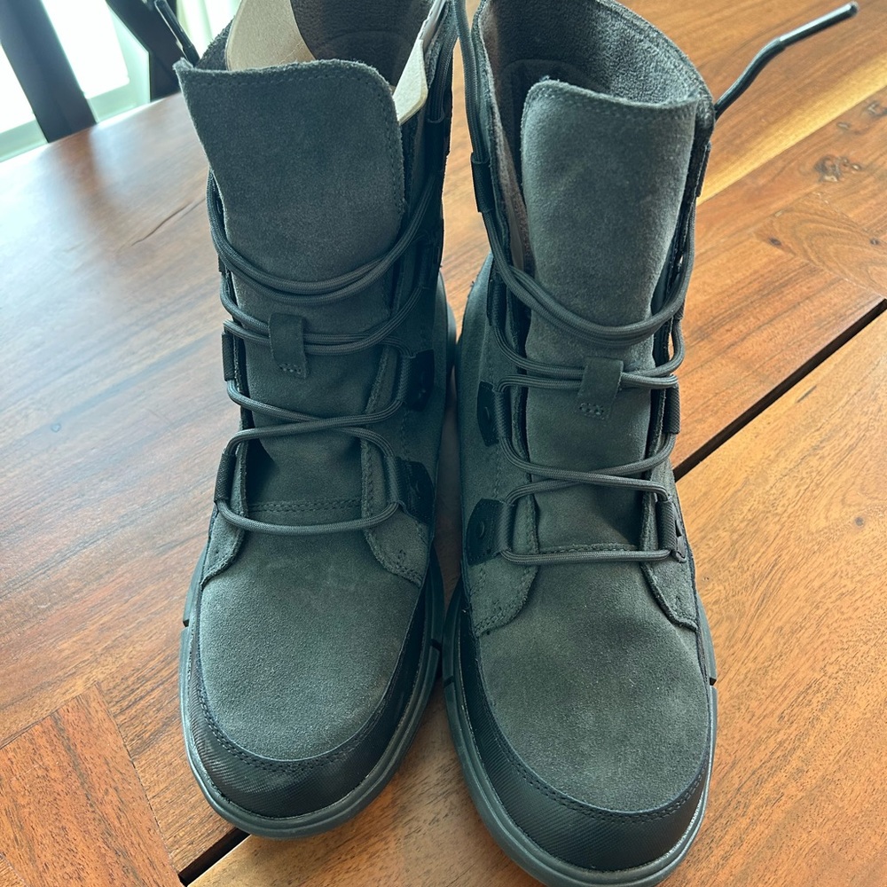 Sorel Men's Gray Boots size 11
